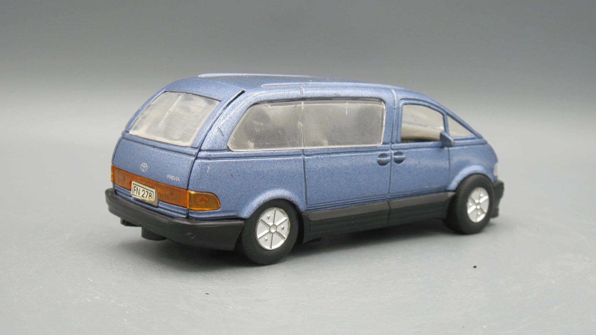 Sunny Side   Toyota  Estima  Blue