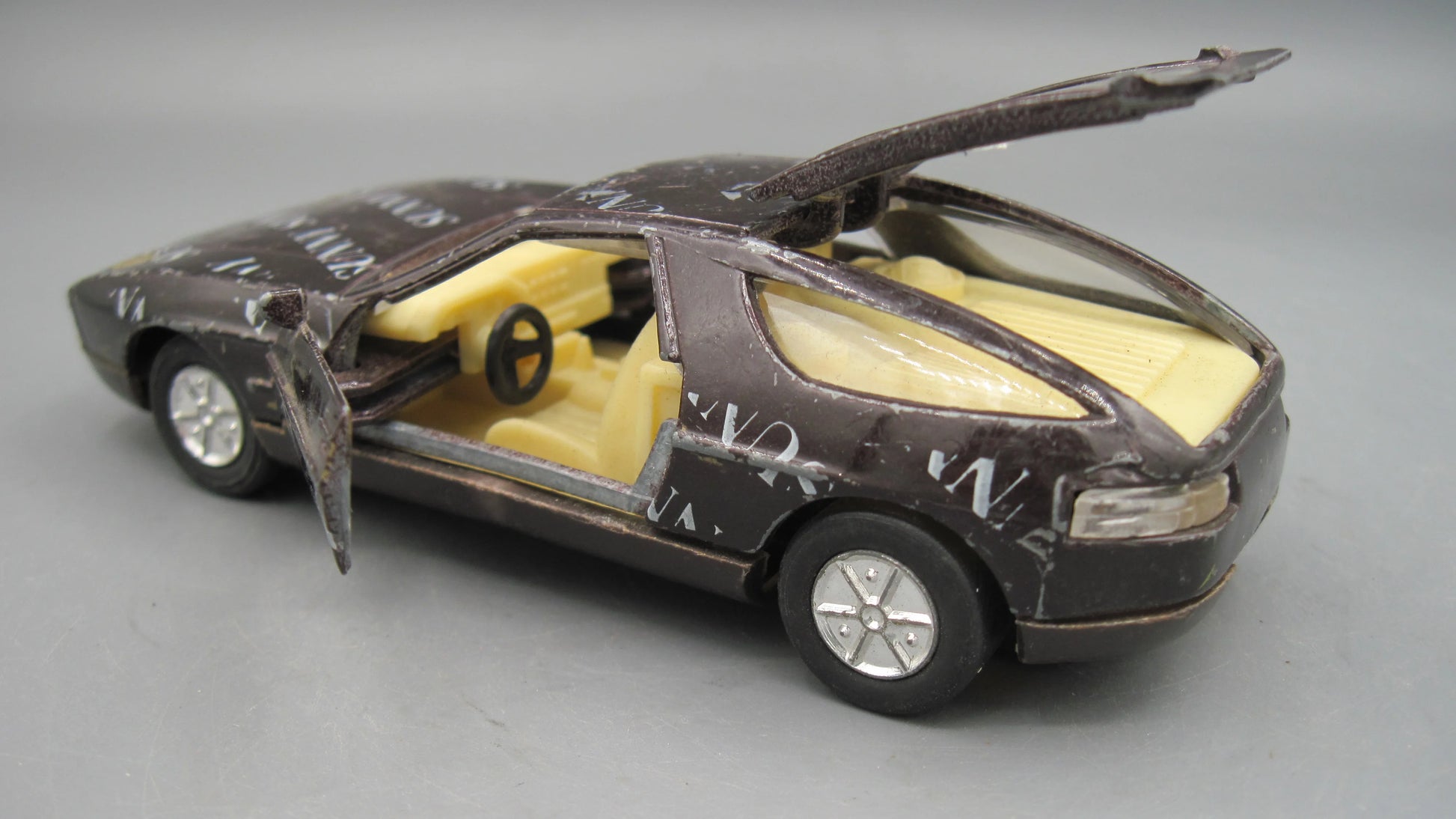 SunnySide   Porsche 936  Brown