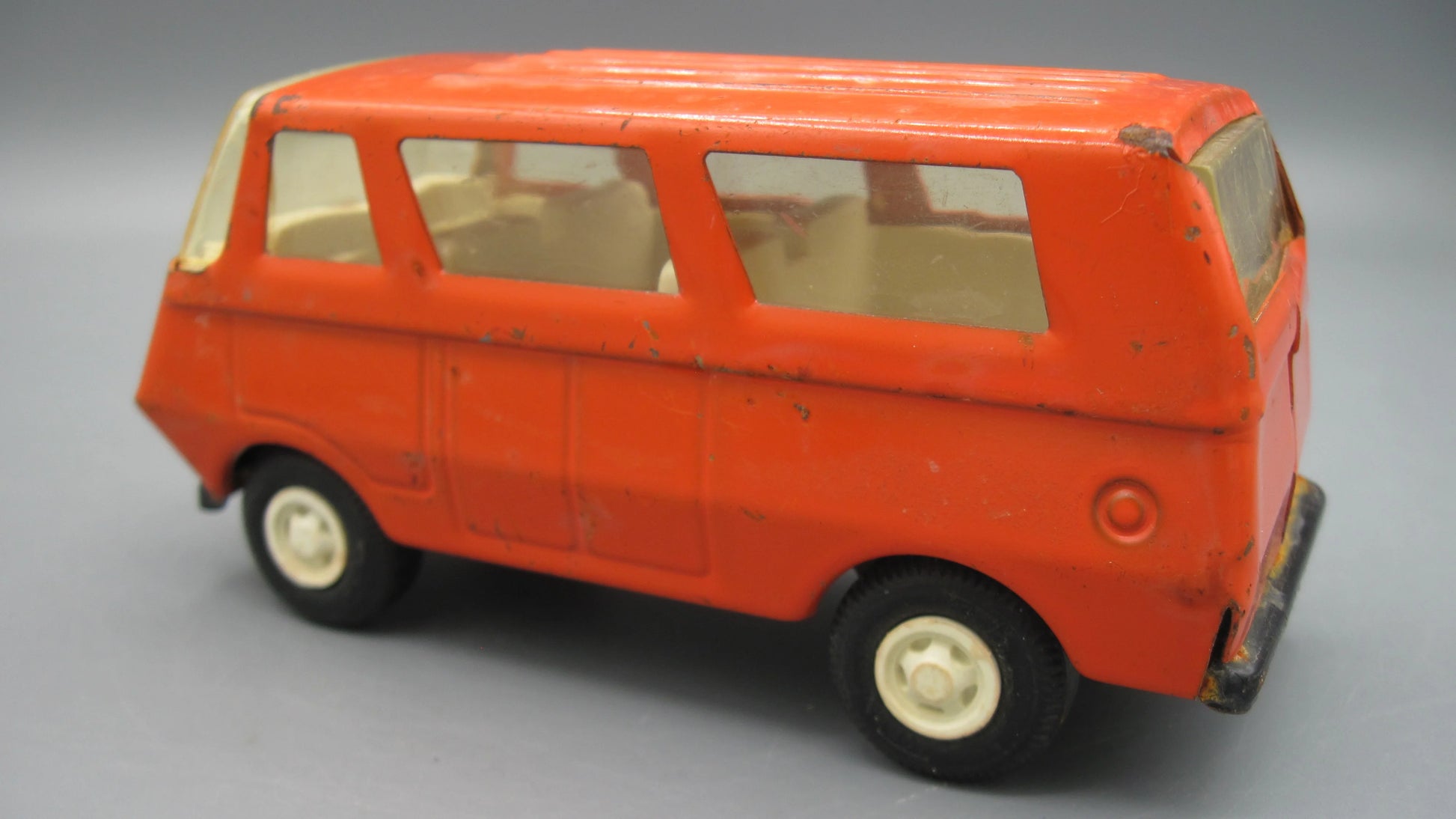 Tonka    Van  Orange