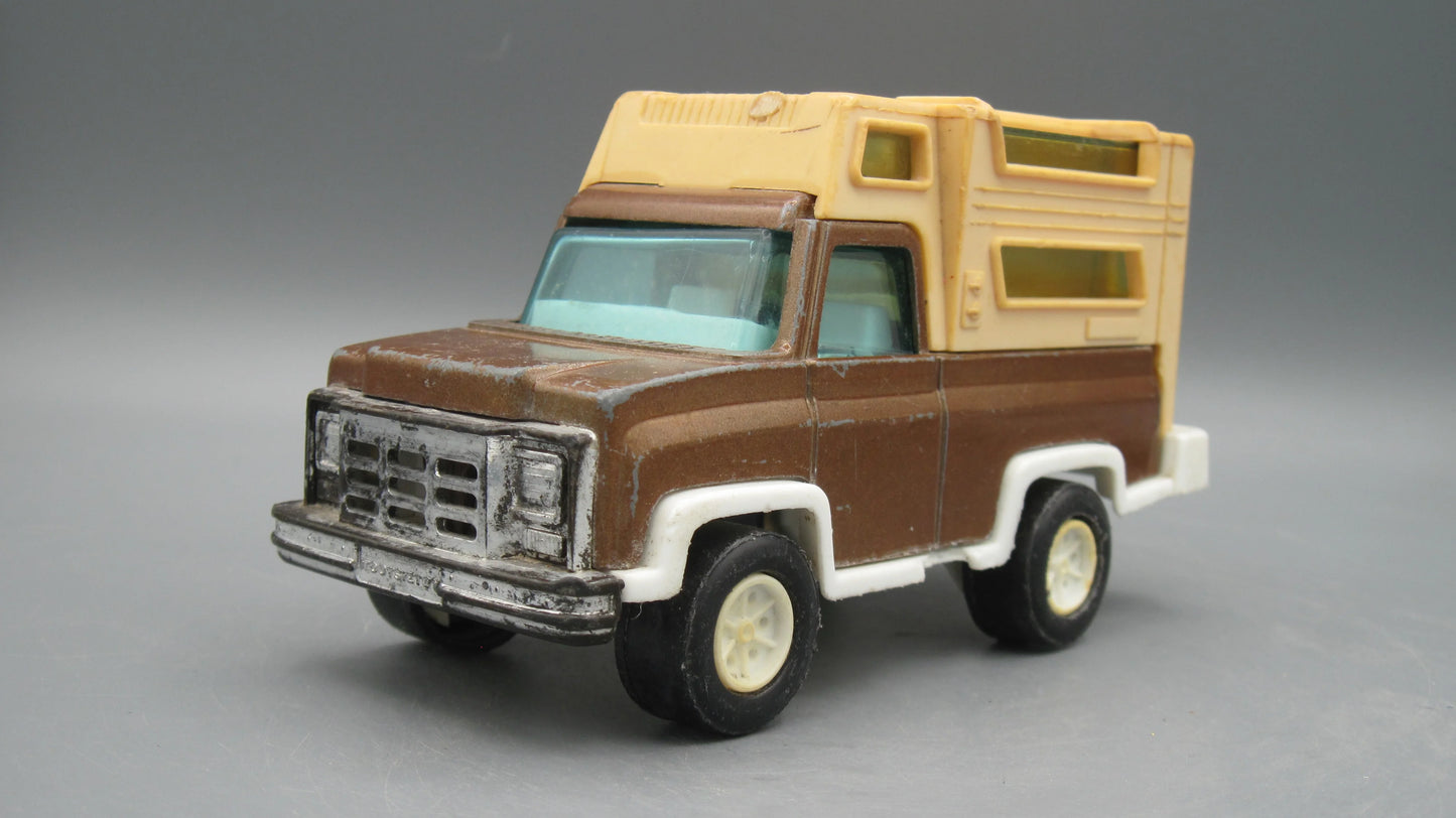 Tootsie Toy     Strombecker Camper Pick-Up Truck  Brown