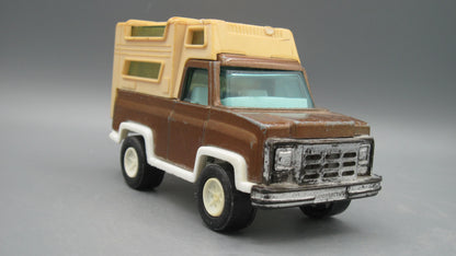 Tootsie Toy     Strombecker Camper Pick-Up Truck  Brown