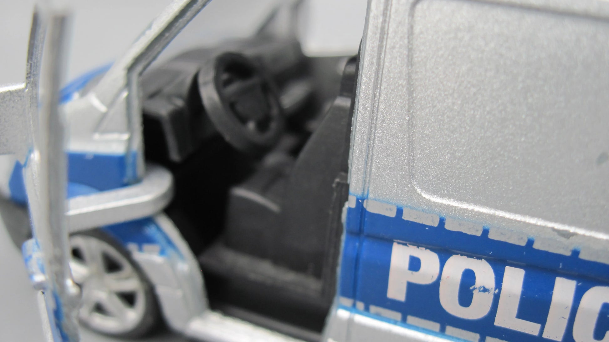 Unbranded    Police Van  Silver