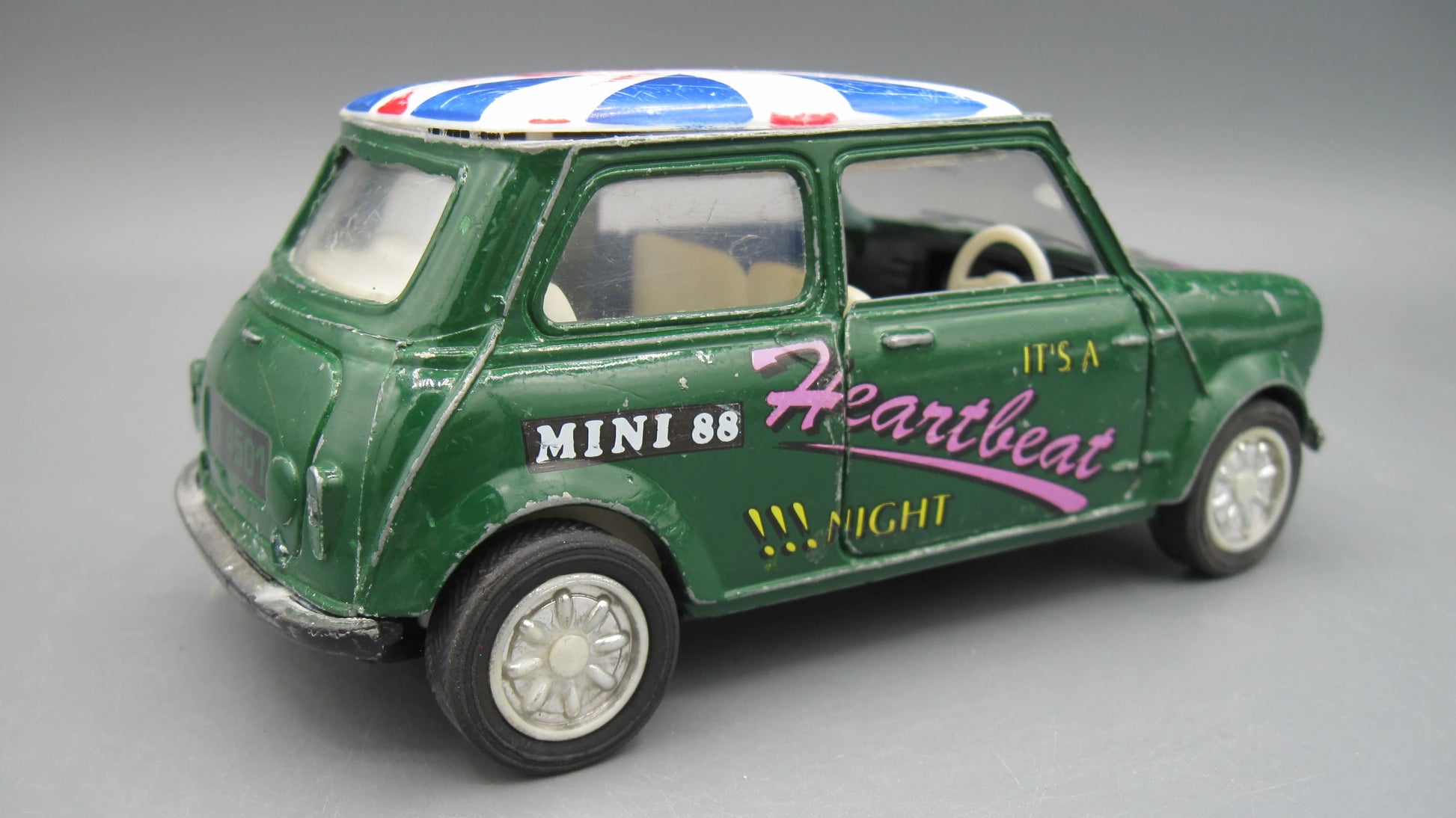 Unbranded   Mini Cooper  Green