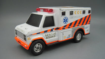 Unbranded   Ford Ambullance  White
