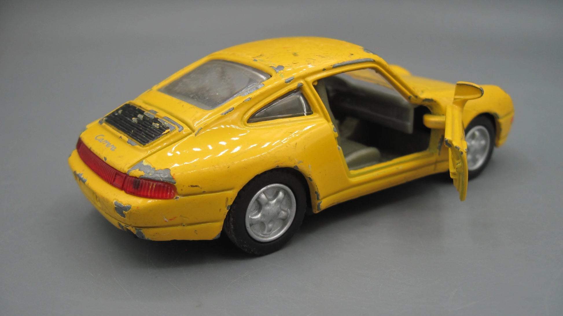 Unbranded   Porsche Carrera 911  Yellow