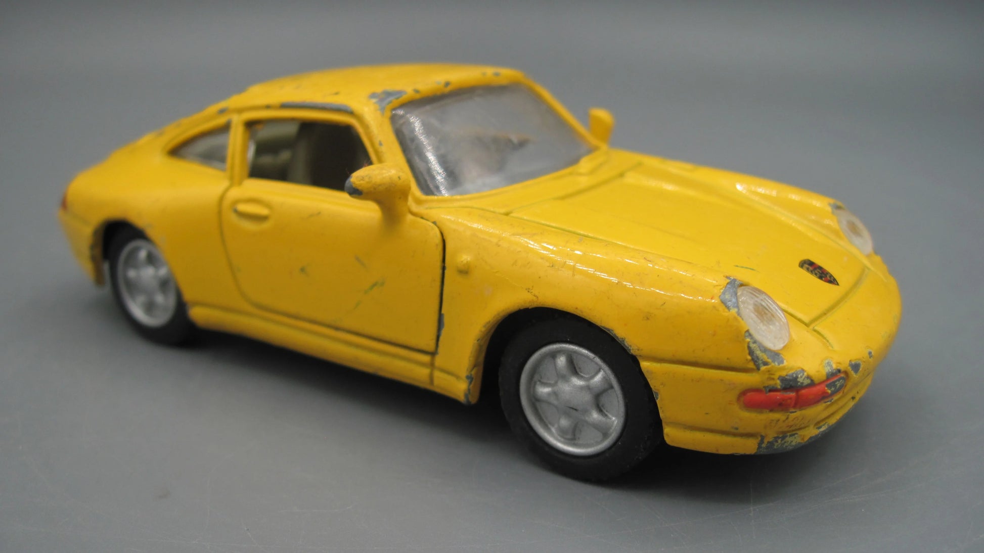 Unbranded   Porsche Carrera 911  Yellow