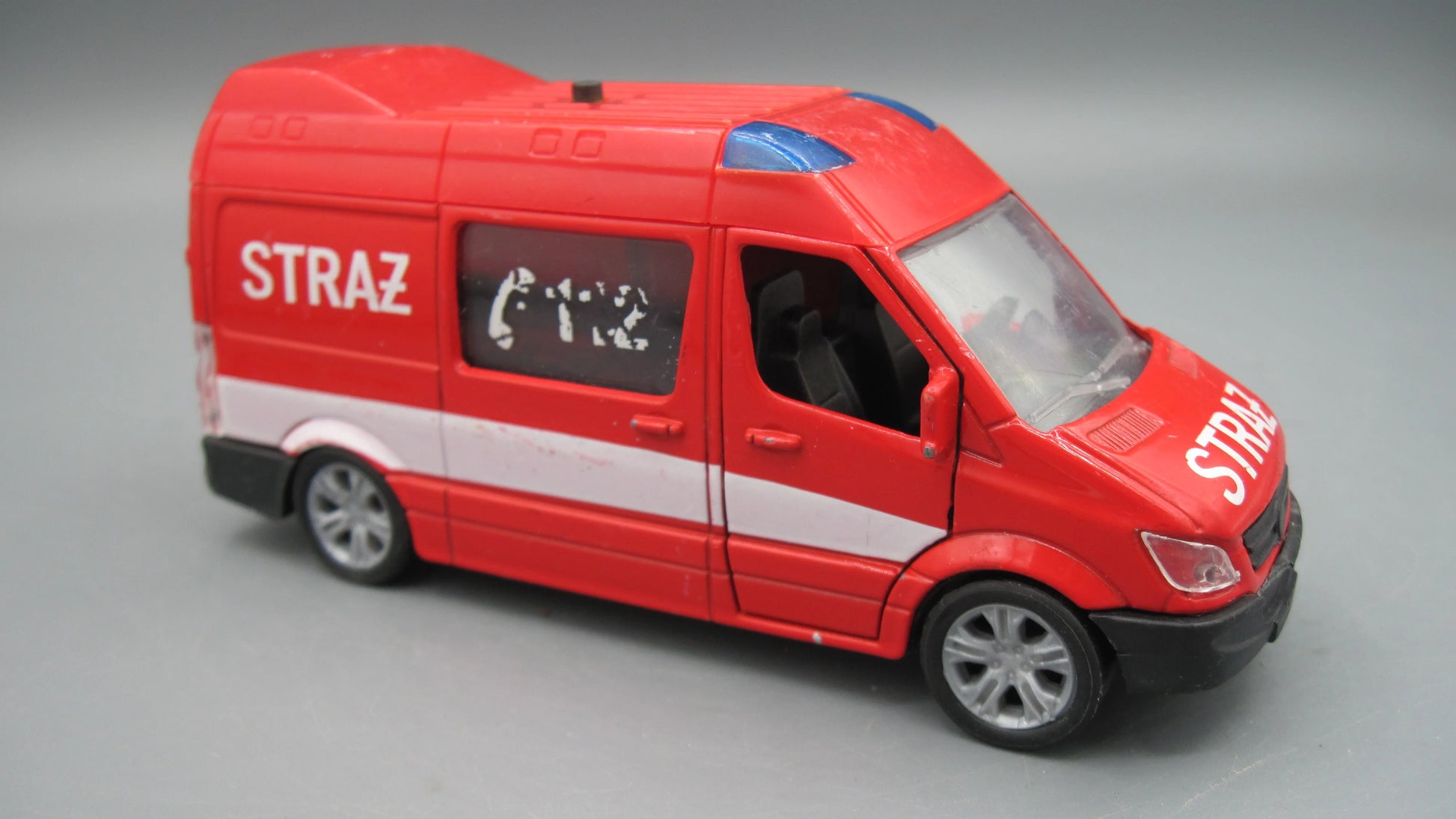 Unbranded   Mercedes-Benz Sprinter Van  Red