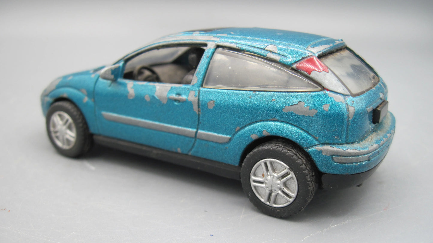 Unbranded   Ford Focus  Green