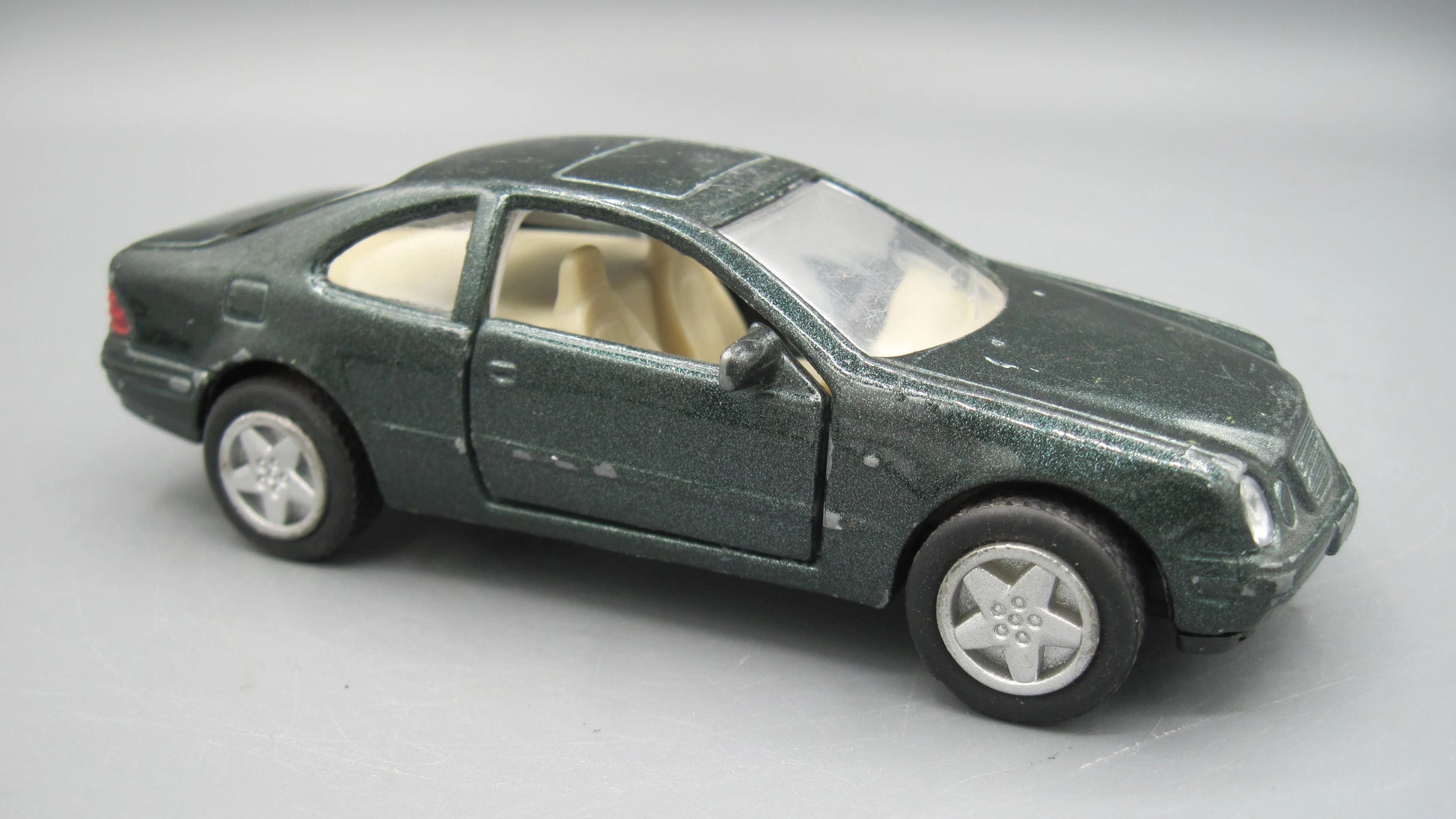 Unbranded   Mercedes-Benz CLK-Class Coupe  Green