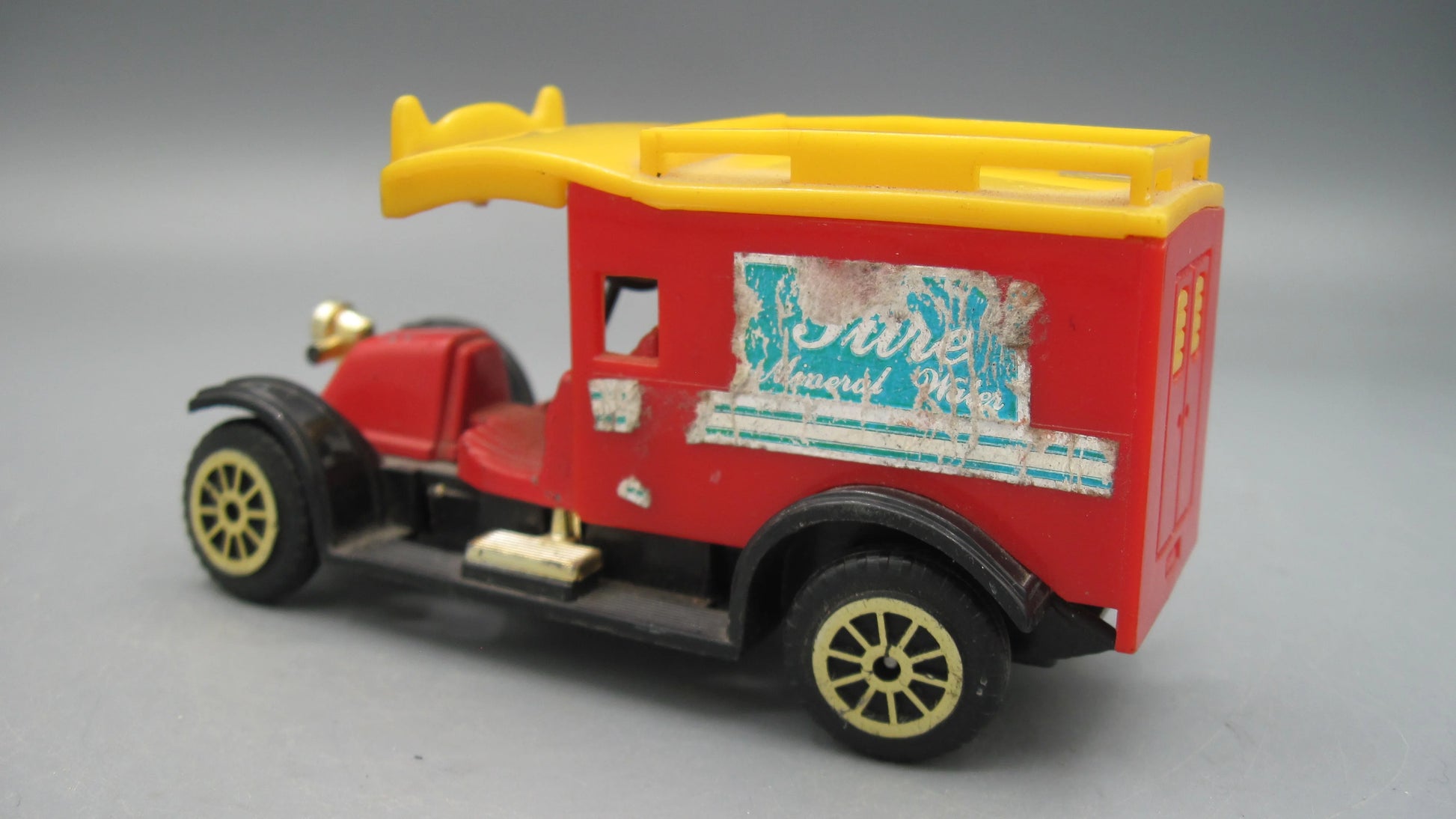 Unbranded    Pure Mineral Water Delivery Truck  Red & Yellow