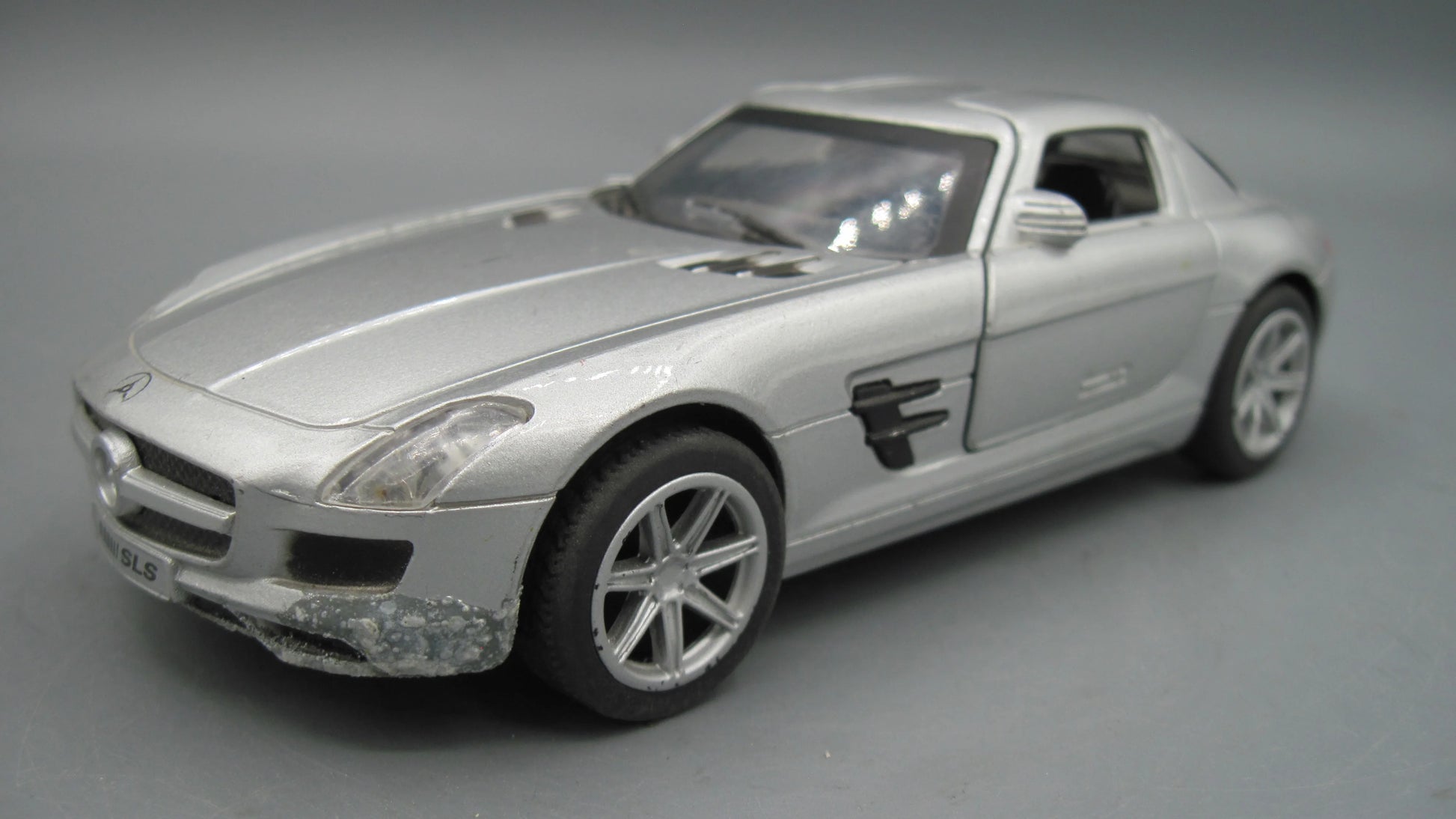 Unbranded   Mercedes-Benz SLS AMG  Silver