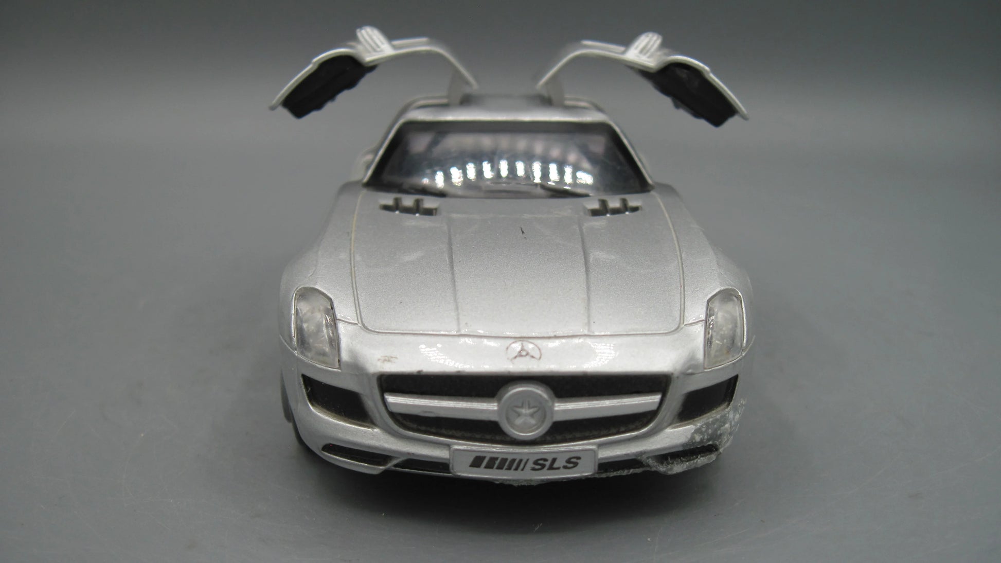 Unbranded   Mercedes-Benz SLS AMG  Silver