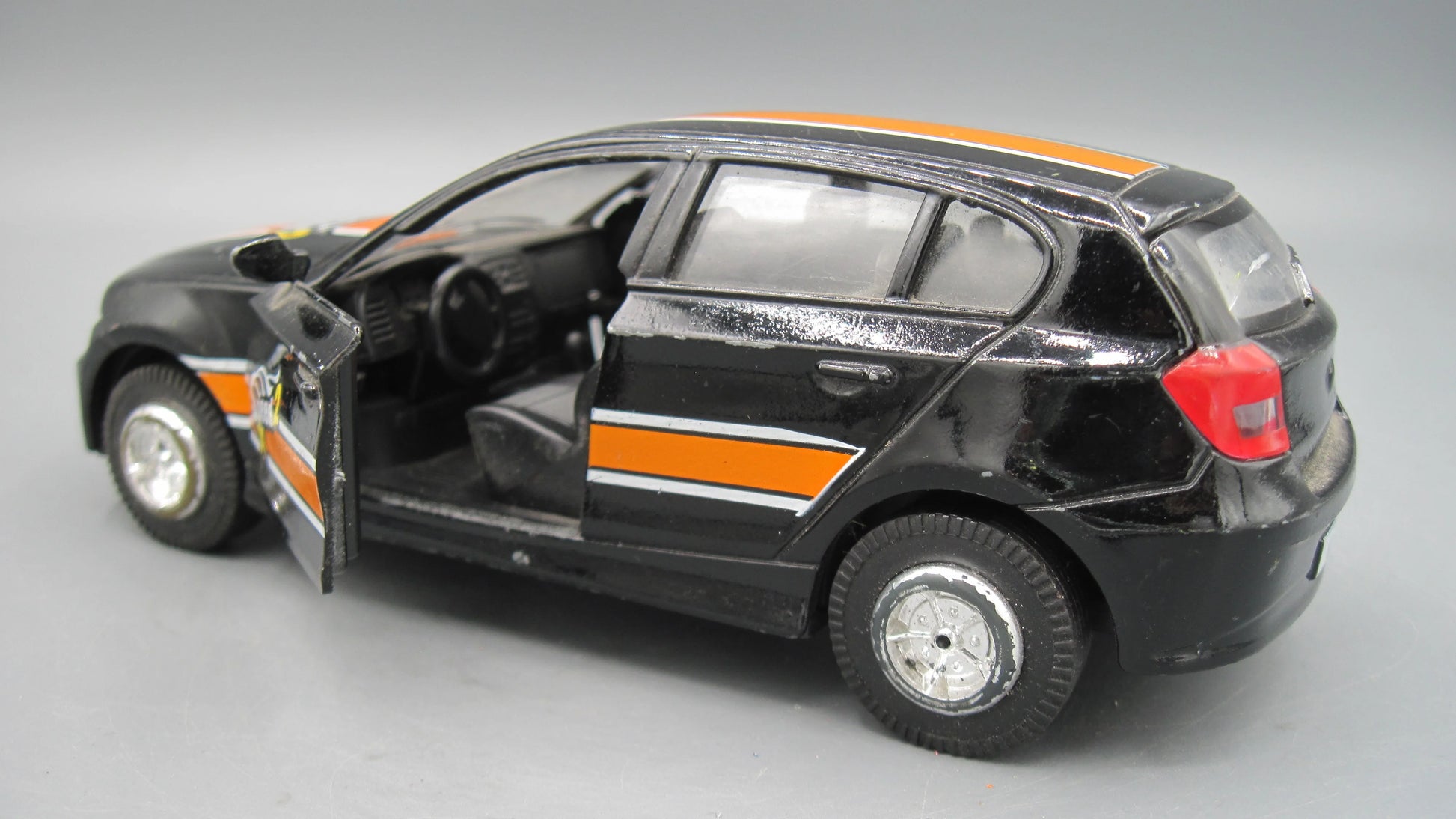 Unbranded   BMW Series 1  Black