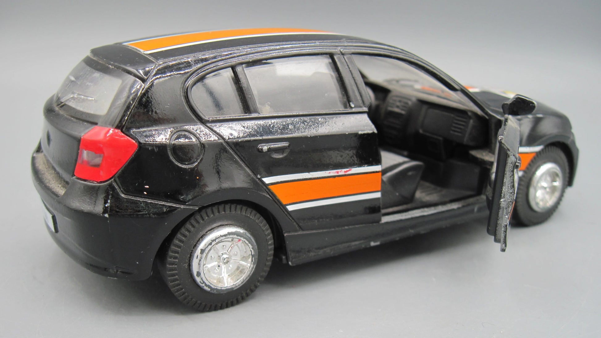 Unbranded   BMW Series 1  Black