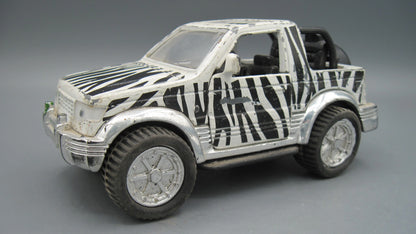 Unbranded   Suzuki Jeep Safari  White & Black
