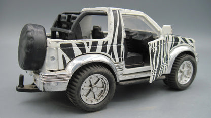 Unbranded   Suzuki Jeep Safari  White & Black