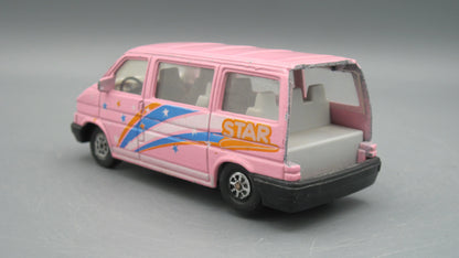 Welly   VolksWagen T4 Van  Pink