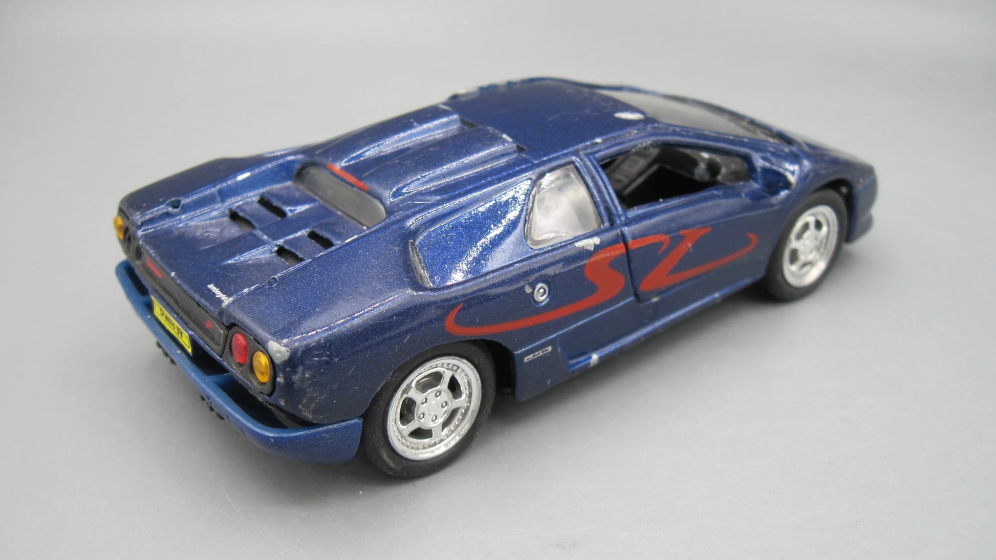 Welly   Lamborghini Diablo  Blue