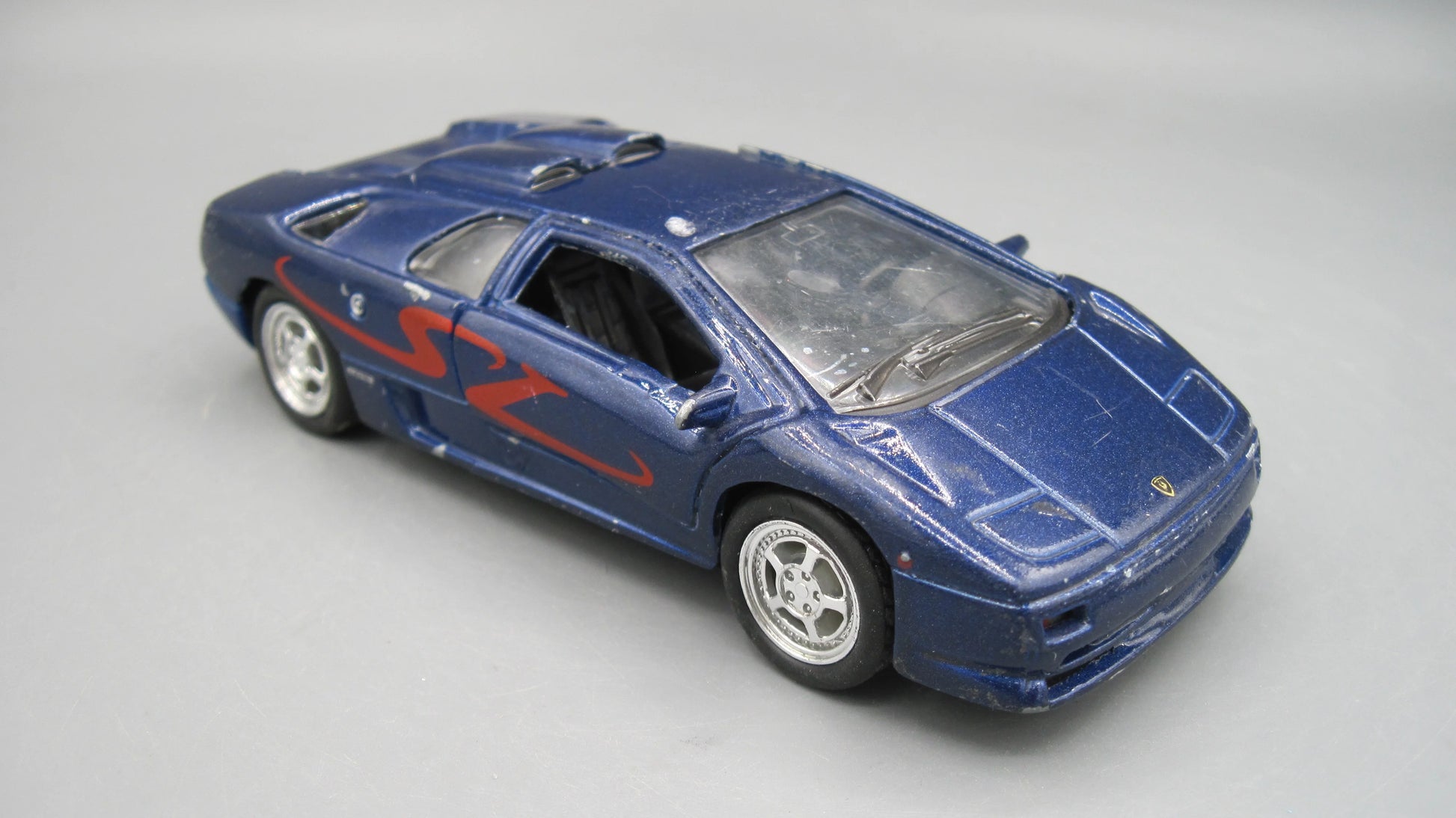 Welly   Lamborghini Diablo  Blue