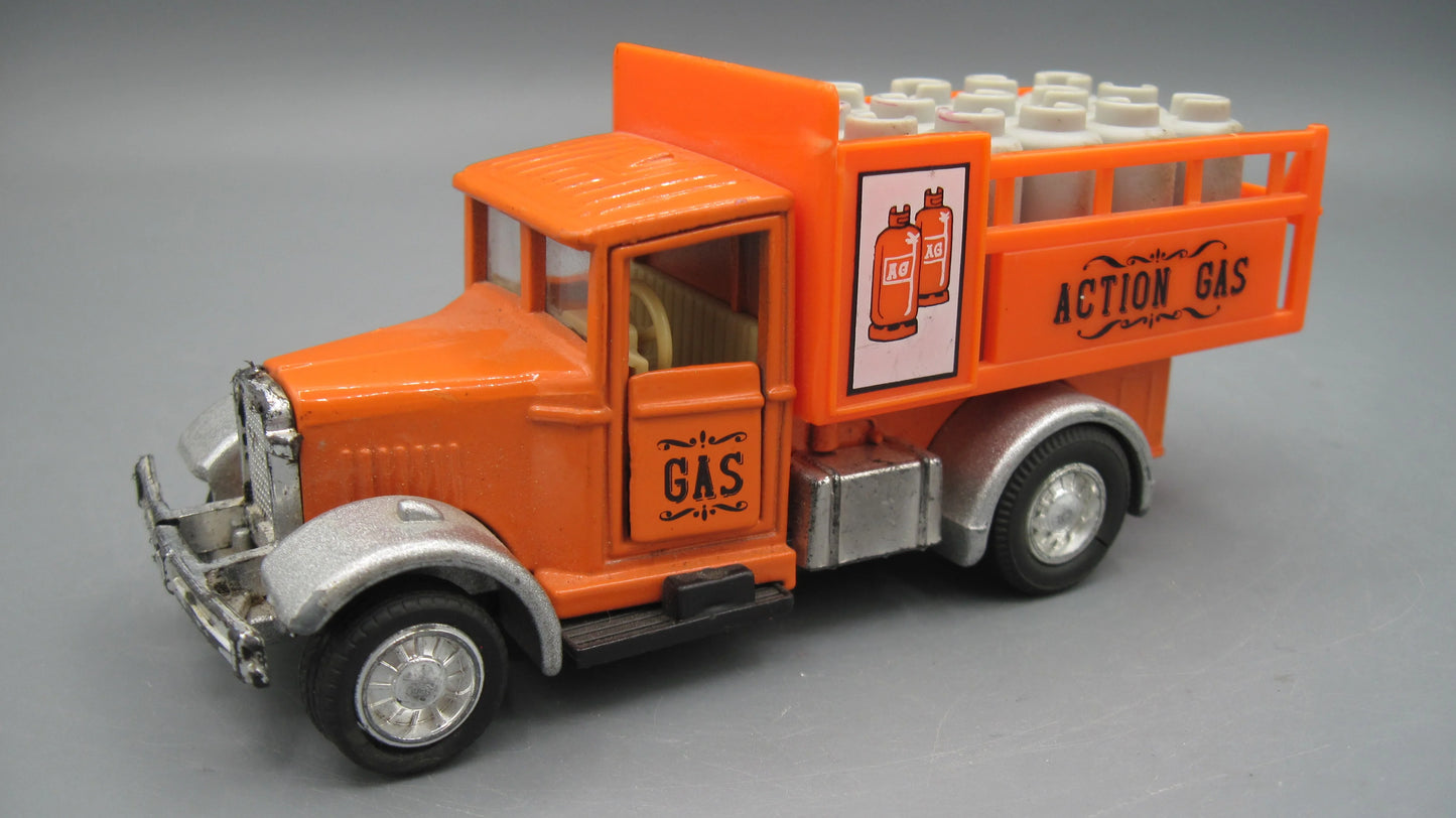 Welly   Ford Stake Truck  Orange