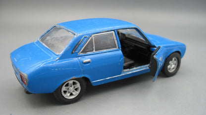 Welly   Peugeot 504 1975 Blue