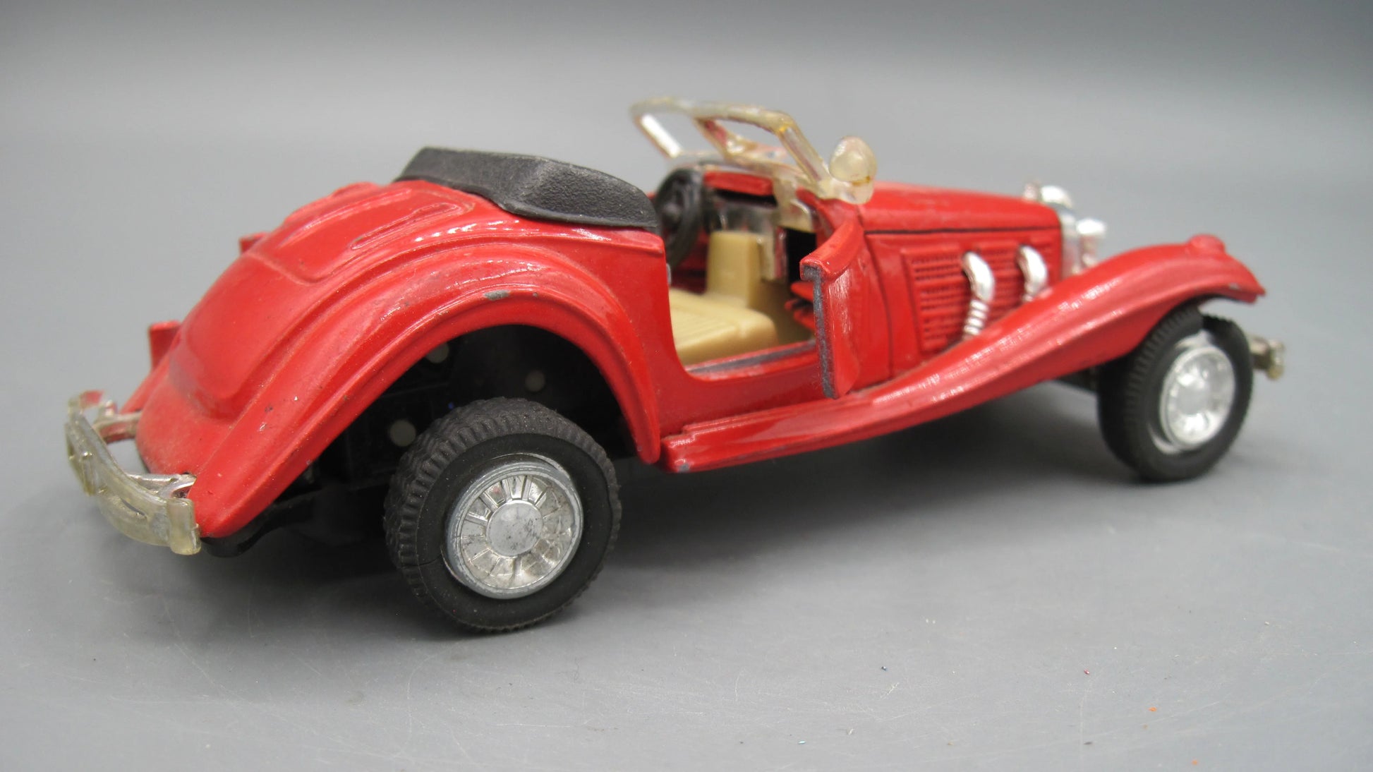 Welly   Mercedes-Benz 500 K  Red