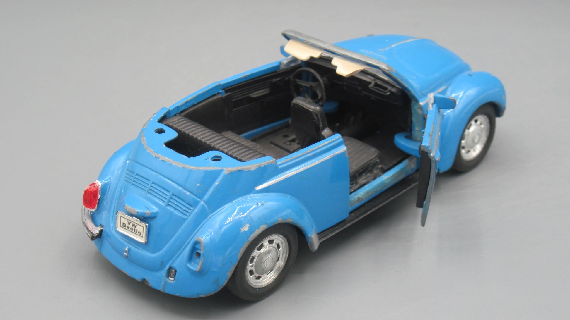 Welly   Volkswagen Beetle Convertible  Blue 