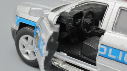 Kinsmart   Chevrolet Silverado  Silver