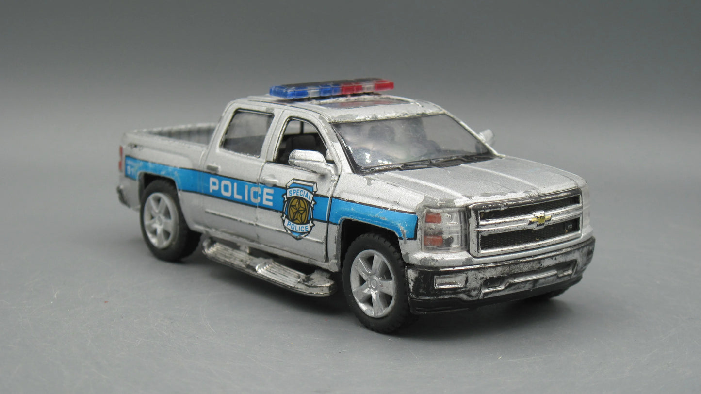 Kinsmart   Chevrolet Silverado  Silver