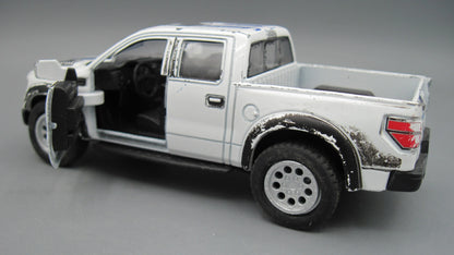 Kinsmart   Ford F-150 SVT Raptor Super Crew  White