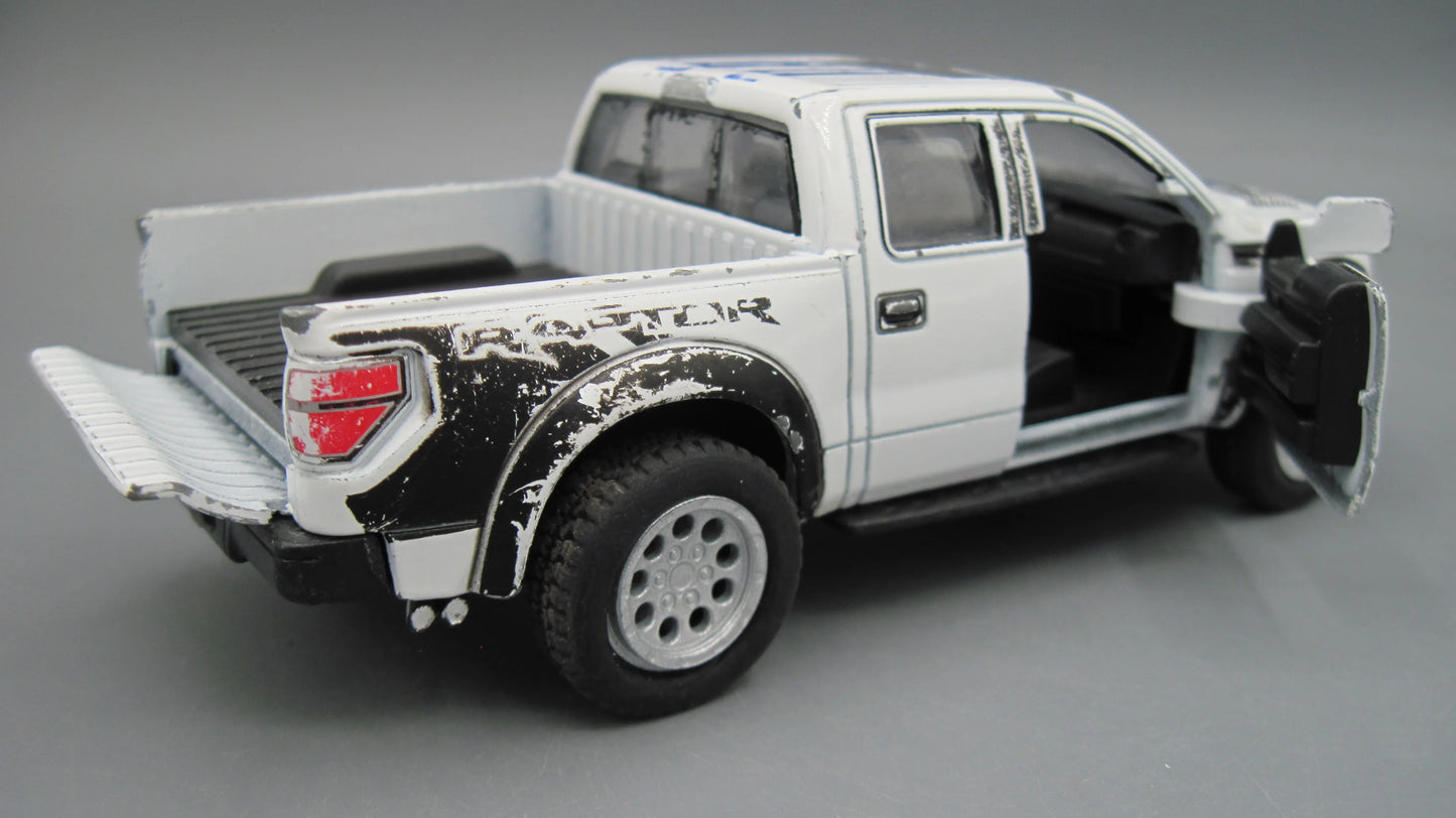Kinsmart   Ford F-150 SVT Raptor Super Crew  White