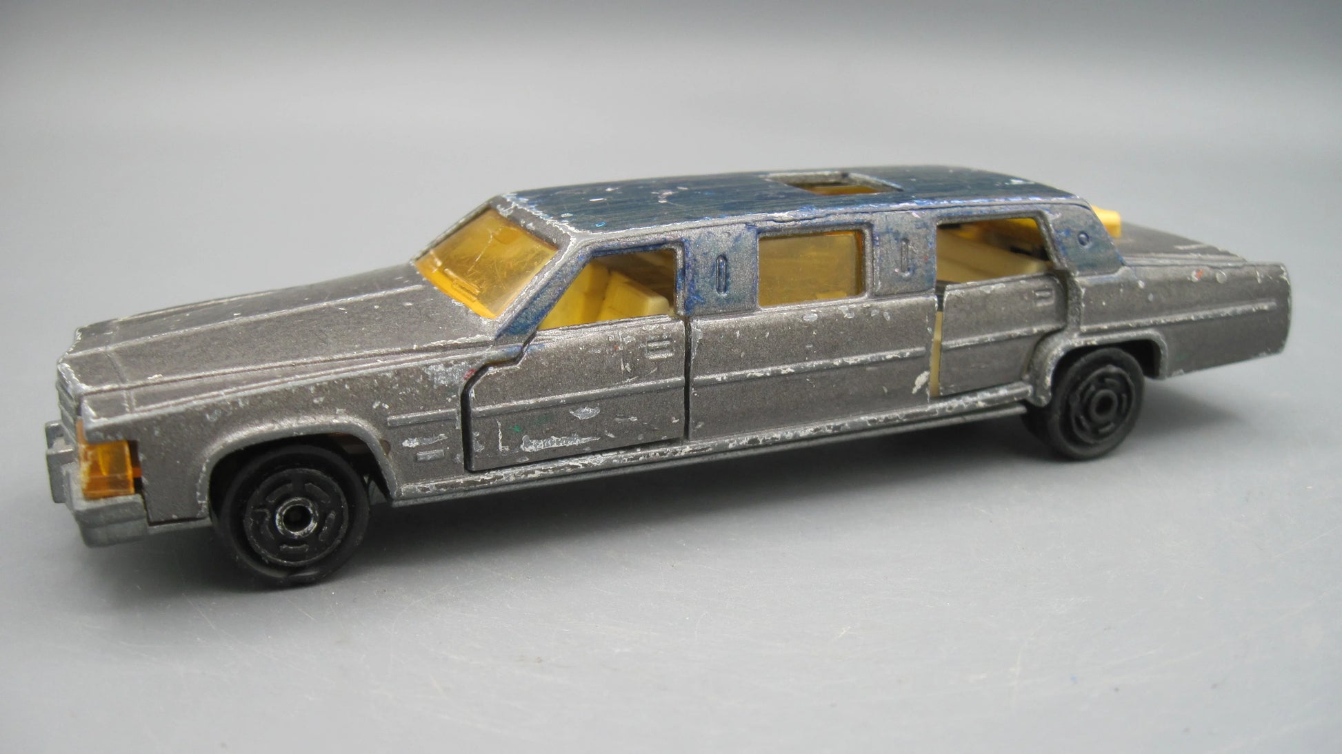 Majorette   Cadillac Limousine  Grey