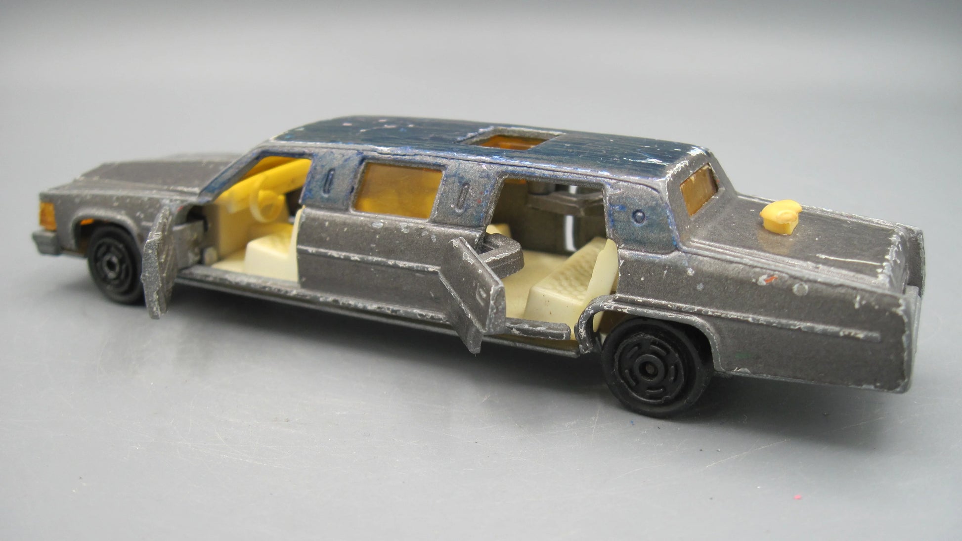 Majorette   Cadillac Limousine  Grey