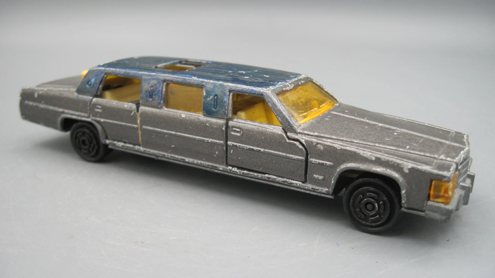 Majorette   Cadillac Limousine  Grey