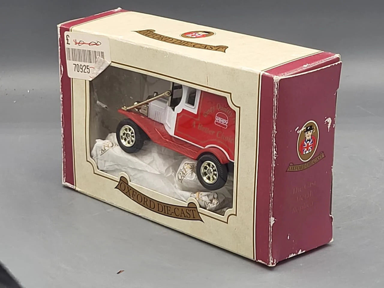 Corgi   Ford Model T - Royal Mail 1915 Red