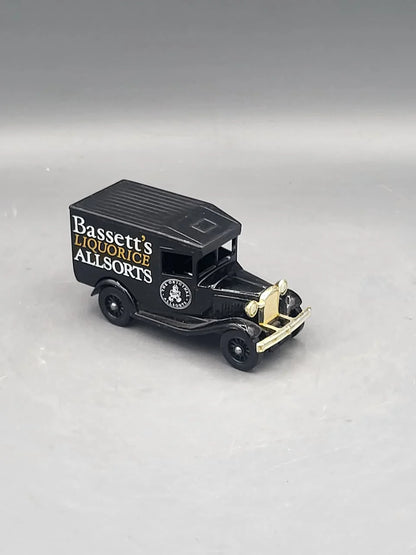 Lledo   Ford Model T - Bassett's - Days Gone 1934 Black