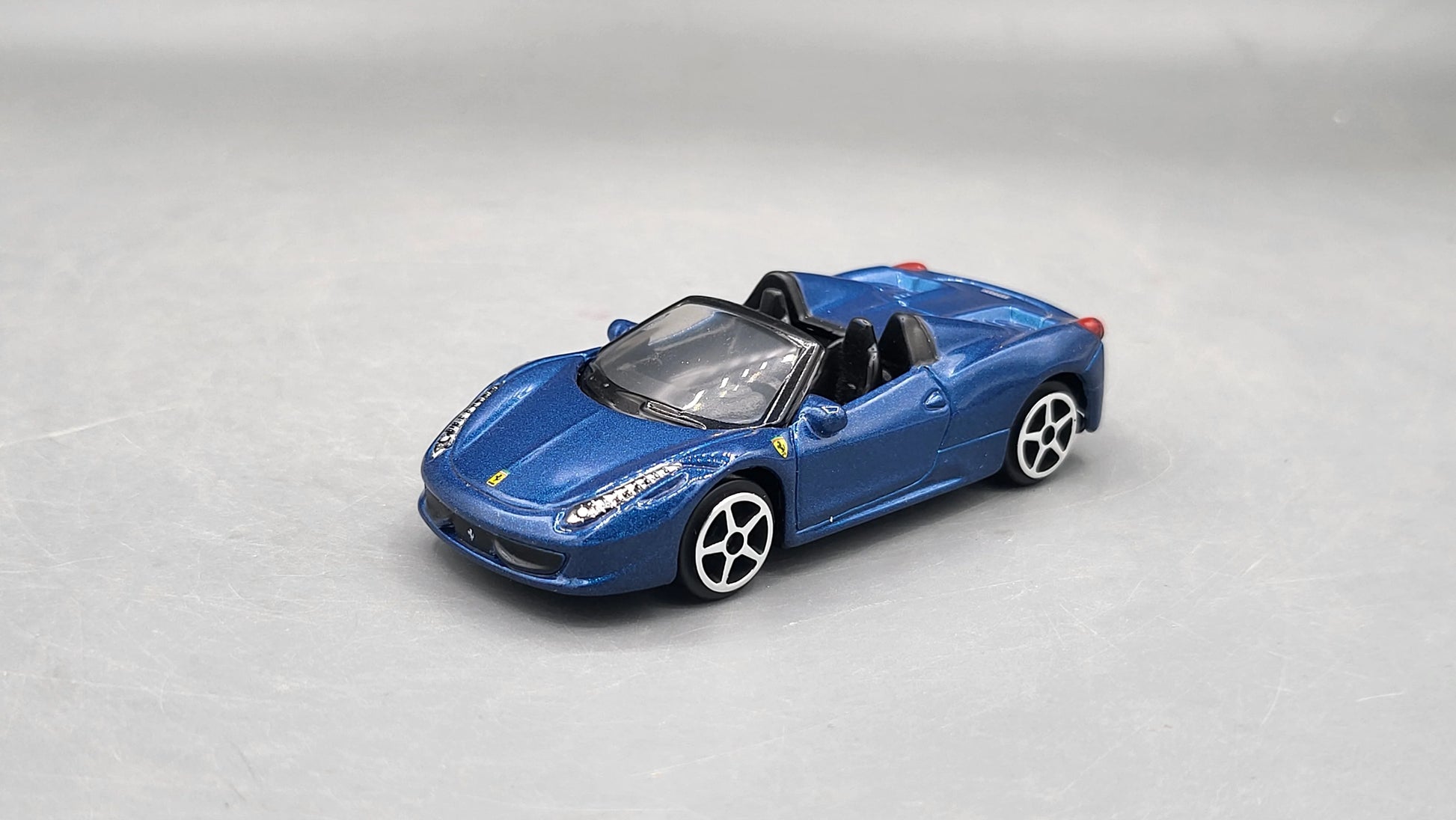 Bburago   Ferrari 458 Spider  Blue