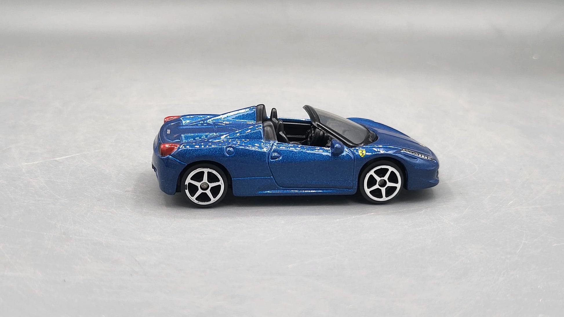 Bburago   Ferrari 458 Spider  Blue