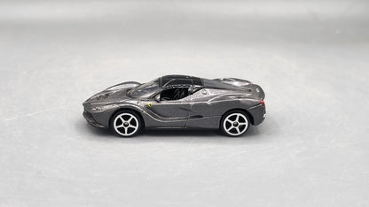 Bburago   Ferrari La Ferrari  Grey
