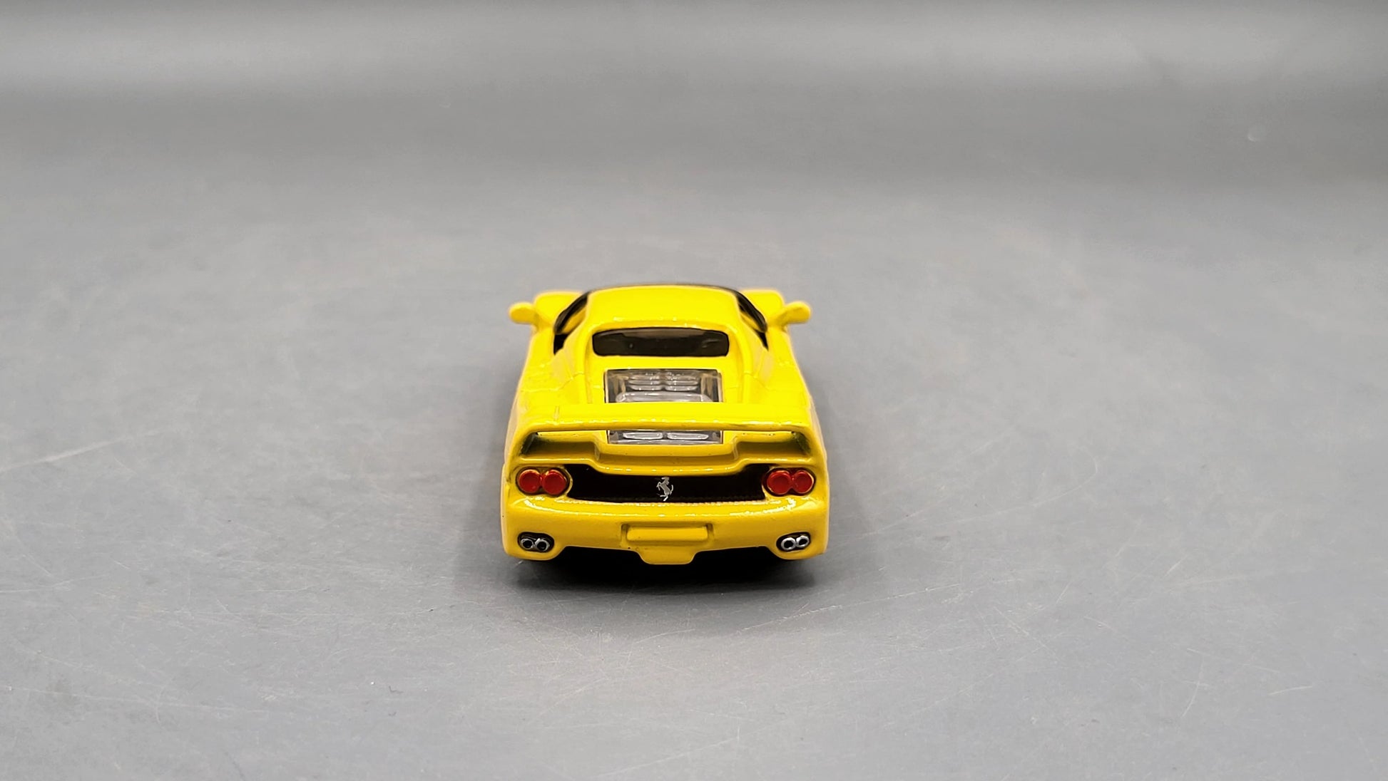 Bburago   Ferrari F50  Yellow