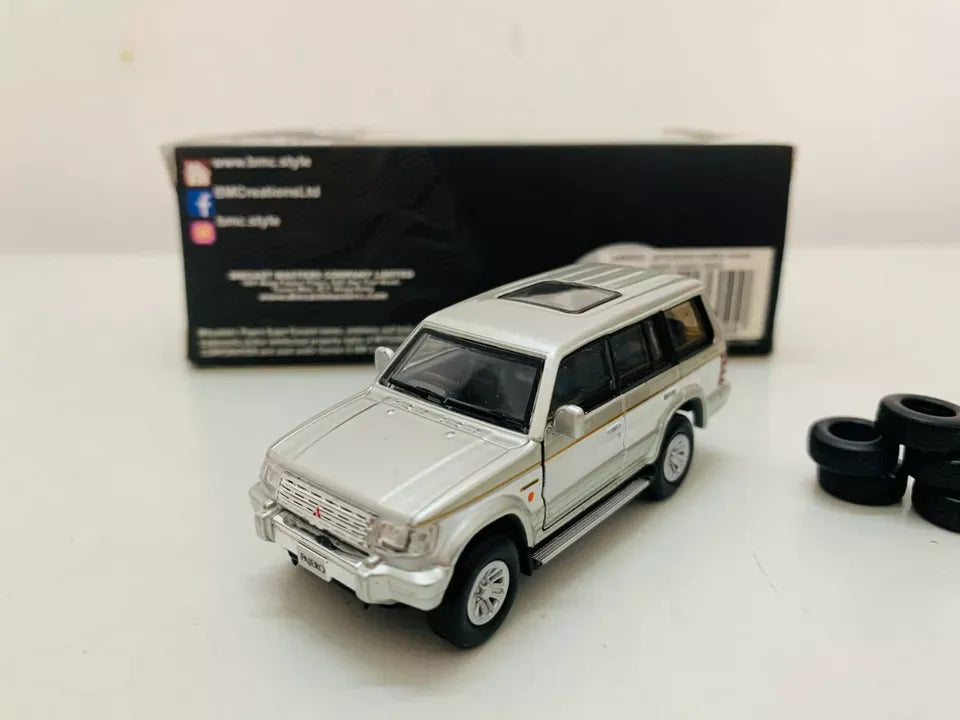 BMC Limited Edition  Mitsubishi Pajero - 2Gen  White Jungle Pack