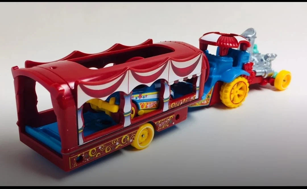 Hot Wheels  Hauler Car-Nival Steamer  Car-Nival Steamer - (Set of Hauler + Car)  Red