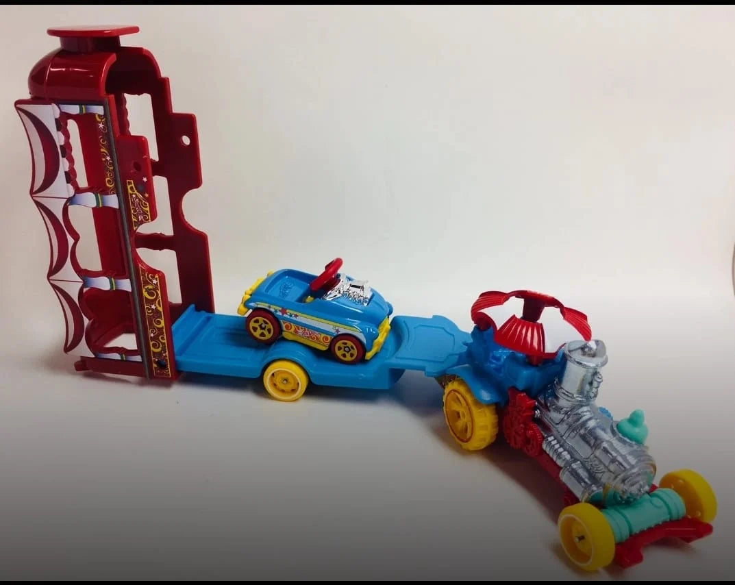 Hot Wheels  Hauler Car-Nival Steamer  Car-Nival Steamer - (Set of Hauler + Car)  Red