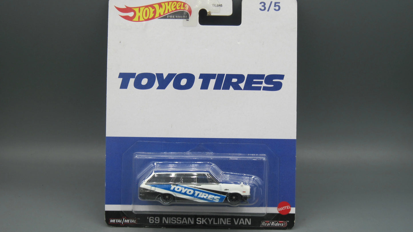 Hotwheels  Premium Nissan Skyline Van  White, Blue Toyo Tires