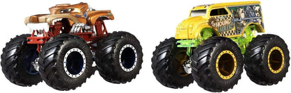 Hot Wheels  Monster Trucks Demolition Doubles (Pack of 2) Hot Weiler VS Hound Hauler   Red, Green Giant Wheels