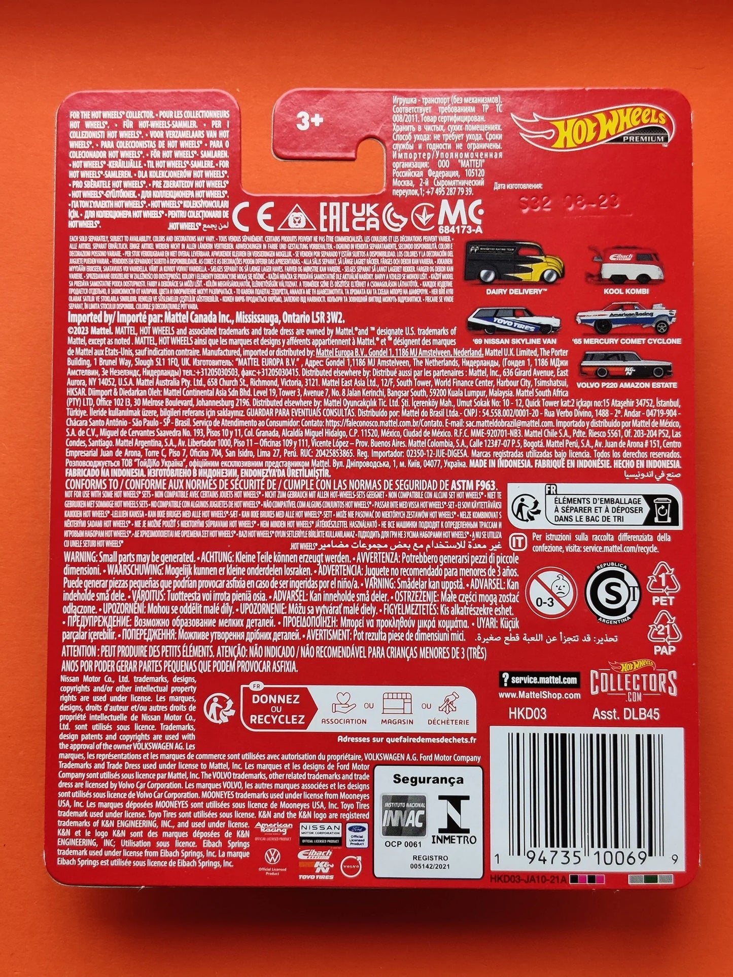 Hot Wheels  Premium Volkswagen Kool Kombi  Red Eibach