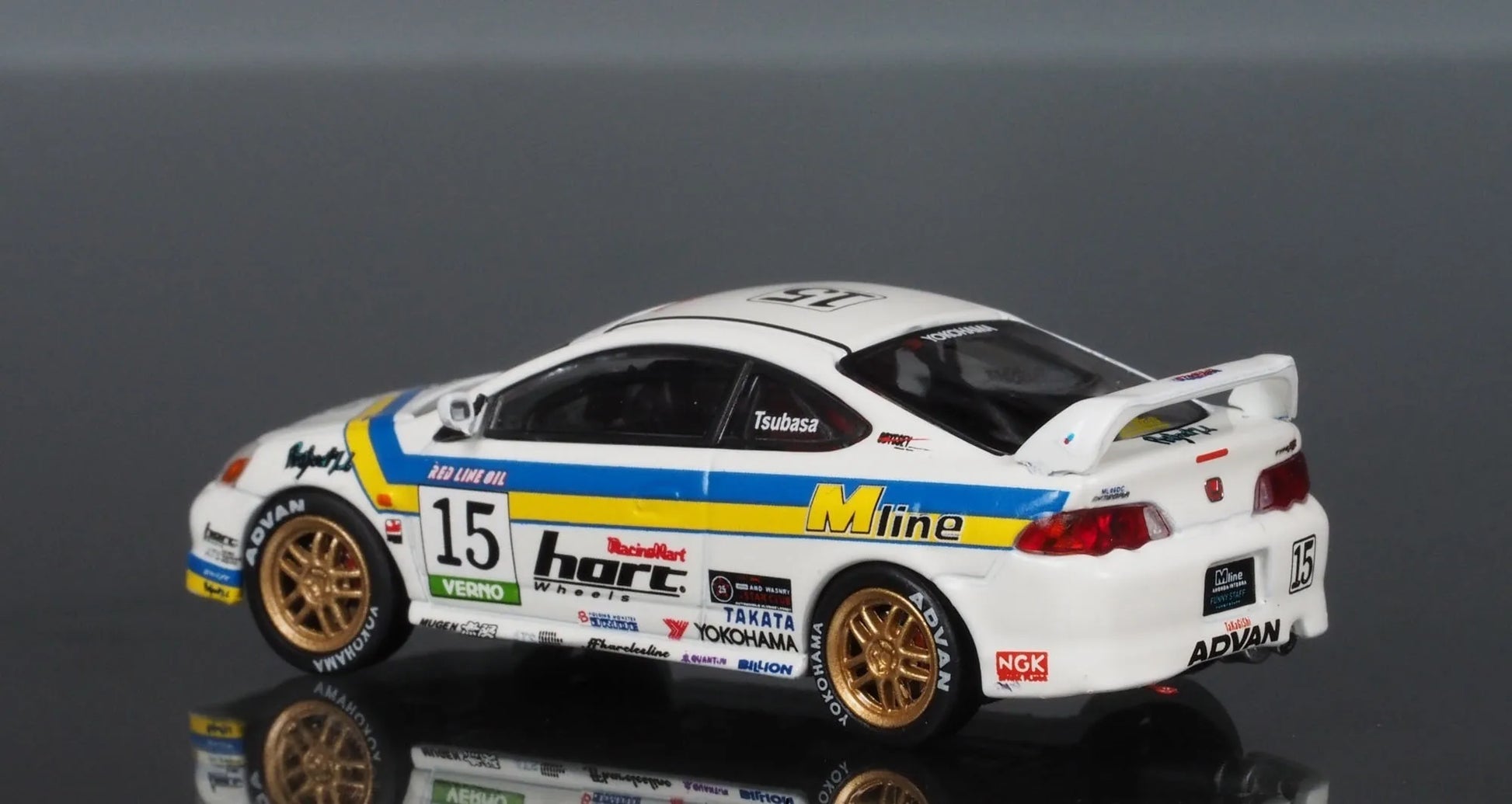 Inno 64   Honda Integra Type R DC5 #  15 2002 White M Line - Verno One Make Race