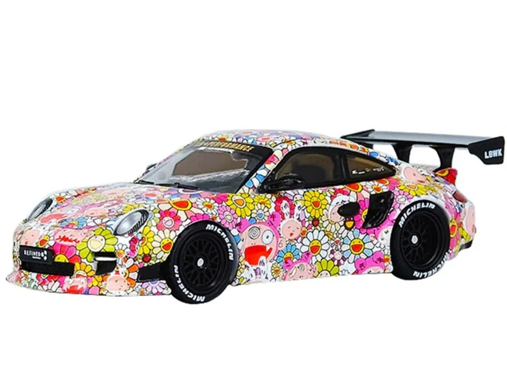 Inno 64 Special Edition  Porsche Porsche 997  Floral paint 