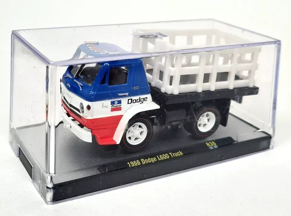 M2 Machines Limited Edition  Dodge L600 Truck 1966 Blue, White 