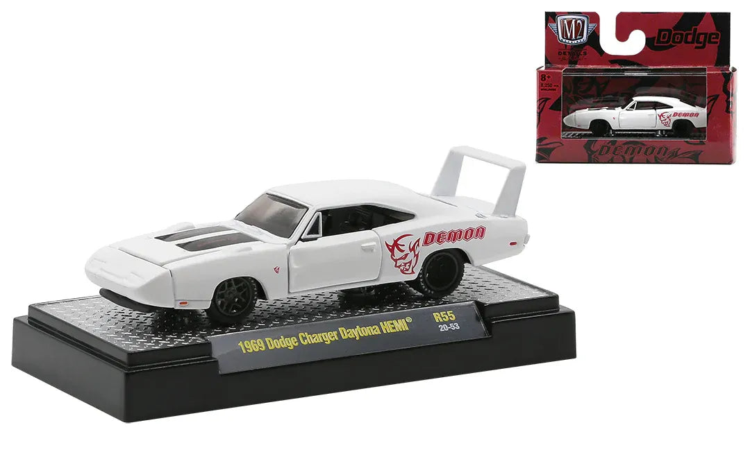 M2 Machines Limited Edition  Dodge Charger Daytona HEMI 1969 White Demon